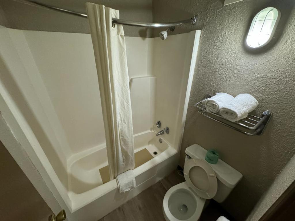 Heritage Inn Милиджвил Екстериор снимка
